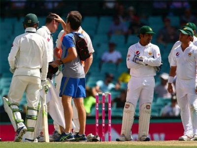 Matt Renshaw was rescued by Helmut dangerous bouncer of Mohammad Amir