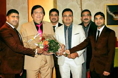 Welcome Dinner at Maha raja Restaurant Auber viller Paris from: ch:Asif, to Ali Raza, Anchor Person, ARY, News