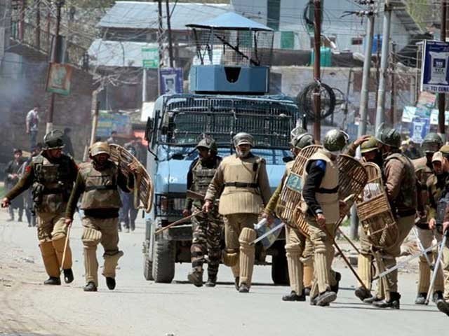 مقبوضہ کشمیر، بھارتی فائرنگ سے نوجوان شہید، ہندو شرپسندوں نے مسلم بستی کو آگ لگا دی