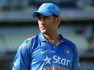 In order to meet with Mahendra Singh Dhoni fan  jumped from the 10-foot-high netting