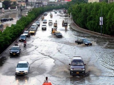 The first rain of winter season in Karachi, weather pleasant