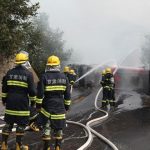 Oil tanker ran up on the cars stuck in traffic in China, kills 6 people