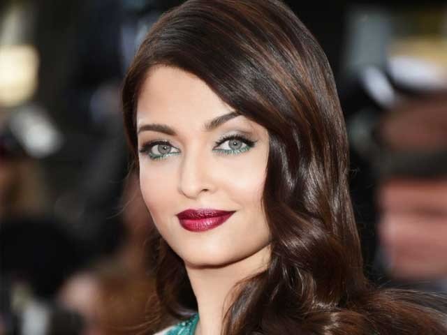 Aishwarya in the balconies of New York "Yes."