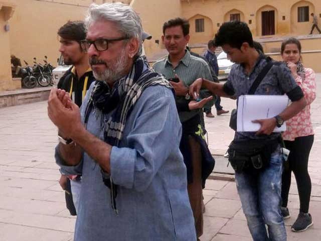 Ignite people attack on indian director Sanjay Leela Bhansali