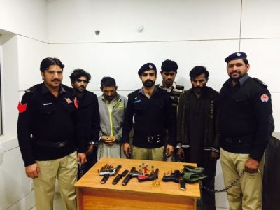 DPO, Hafizabad, commanding , targetted, operation, in Pindi bhattian, and surroundings, wanted, and professional, criminals, arrested,