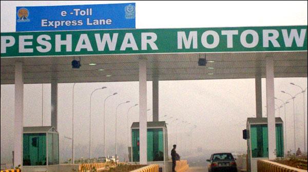 Nowshera: accident passenger vehicle, kills 4 people