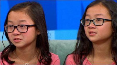  Chinese twins separated in childhood have been found after 10 years