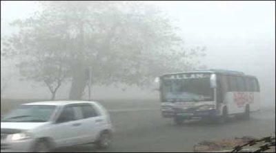 Dense fog in interior sindh after rains sight zero