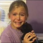 Pennsylvania: 9-year-old daughter was crying with Joy when the mother to give cat gift