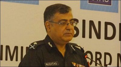 35 hotspot of street crimes are in Karachi Mushtaq Mehr