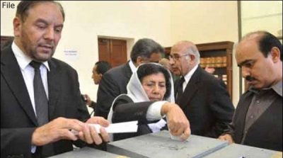 continue the polling for the annual election of the Lahore Bar