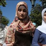 Support a ban on scarves in schools by Russian Minister of Education