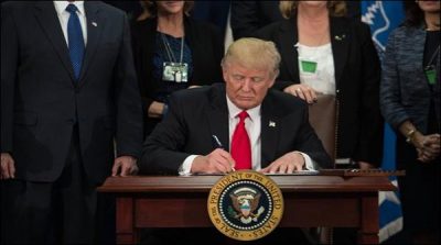 Trump signed on the construction project of Mexico border wall