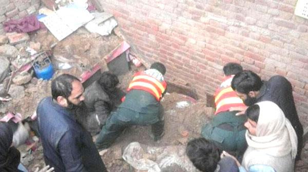 Gujranwala: kills five people from roof collapse