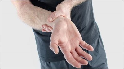 Rare treat of pain to tie up the man in Bale