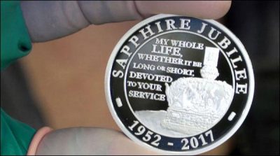 Completes the 65 years of the British Queen throne, special coins released