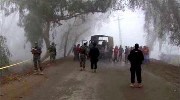 PESHAWAR: 9 injured including security officials in blast at Charsadda Road