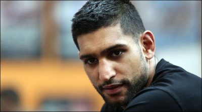 Boxer Amir Khan knockout of his father from business