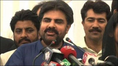 There are no restrictions imposed on private taxi service, Nasir Shah