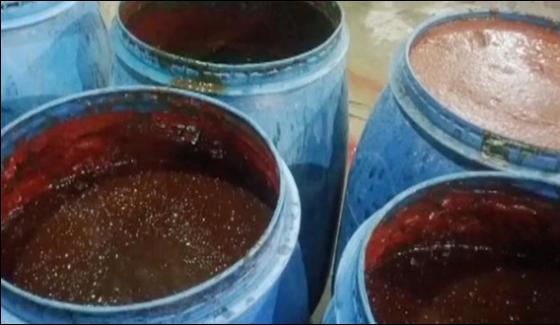 Gujranwala: Seal factory of Making oil from filth