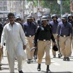 KARACHI, SOLDIER, BAZAR, 6, SUSPECT, ARREST,
