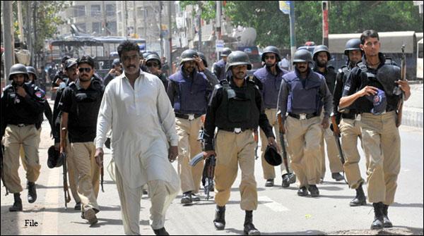 KARACHI, SOLDIER, BAZAR, 6, SUSPECT, ARREST,