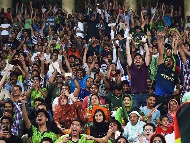 شارجہ نے پی ایس ایل کی رونقیں دوبالا کر دیں