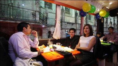 ECUADOR, OPENS, BUS, RESTAURANT, FOR, CITIZENS