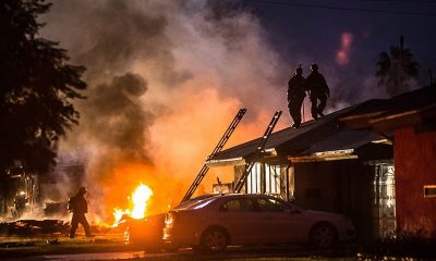 CALIFORNIA, AIROPLAN, CRASHED, BY, HITTING, A, BUILDING 