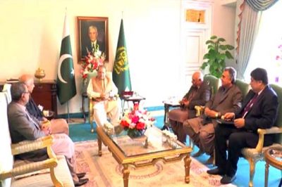 Federation is focusing on the development of Balochistan and Sindh: Nawaz Sharif