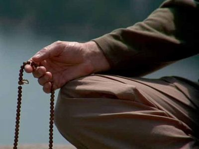 MAN, WAS, HURRY, TO, GET, BRIBE, HE, WANTS, TO, LEAVE, FOR, HAJJ