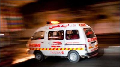 Karachi University Road minibus crushed the student to killed