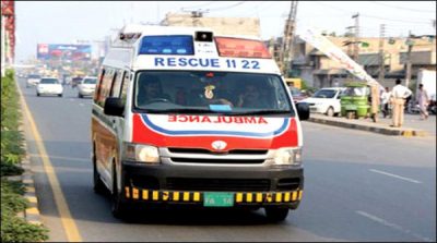 Sheikhupura: 2 killed in bus and trailer collision 25 injured
