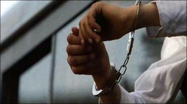Police raid in Lyari, suspect arrested, weapons and grenades recovered