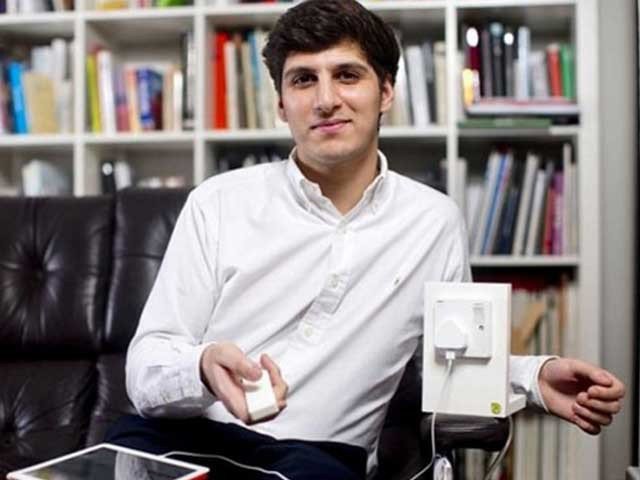 برطانوی نژاد پاکستانی نوجوان انقلابی ایجاد سے کروڑ پتی بن گیا