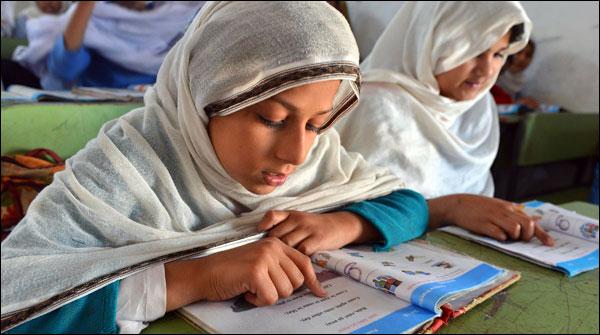 Continues the KPK government and private organizations speed Literacy Program