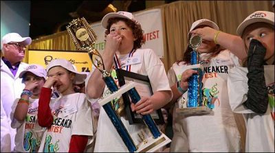 New York: smelly shoes competition, the 12-year-old winner
