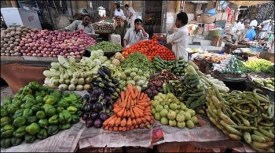 Peshawar, Food authority raid, a decrease in vegetable prices