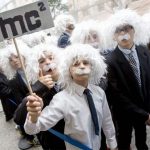 Hundreds of school children became Einstein