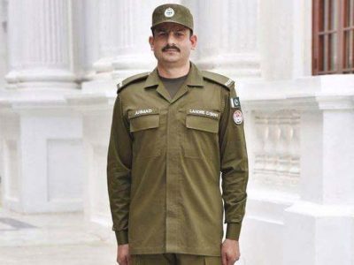 Lahore police began to perform duty with the new uniform