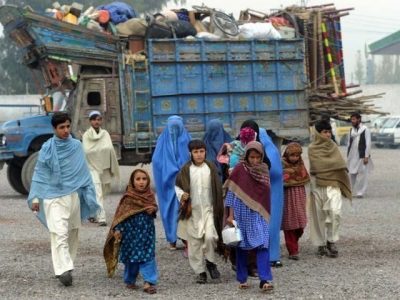 Afghan refugees return process resumes after 3-month break