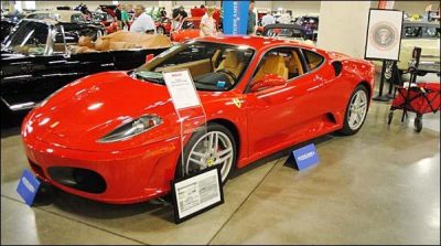 Trump used Ferrari auction for $ 2 million 70 thousand