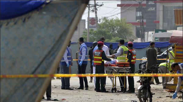 Lahore: found the head of suicide bomber, identifiable face