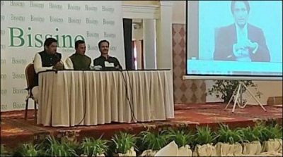 Test cricketer Younis Khan announces retirement