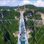 China opened the world's longest bridge of the glasses