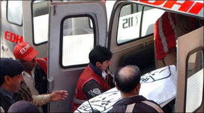 Lahore: workers killed putting home lanter