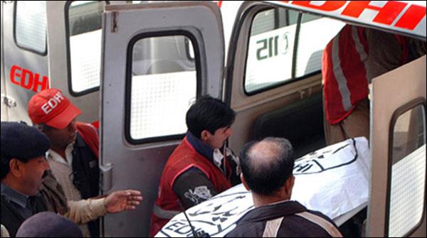 Lahore: workers killed putting home lanter