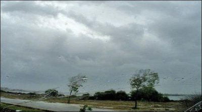 FAst winds and storm in central Punjab