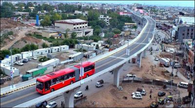 Incident in Rawalpindi, a student died after falling from Metro bus