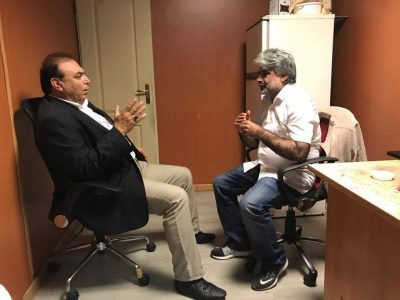 In, France, former, president, of, Pakistan, Muslim, League,-Nawaz, Javed, Akhtar, but, after, participation, in, political, and, social, activities, of, their, meeting, at, the, residence, of, Qari Farooq Ahmed, and, discussed, the, situation, returns, to, France